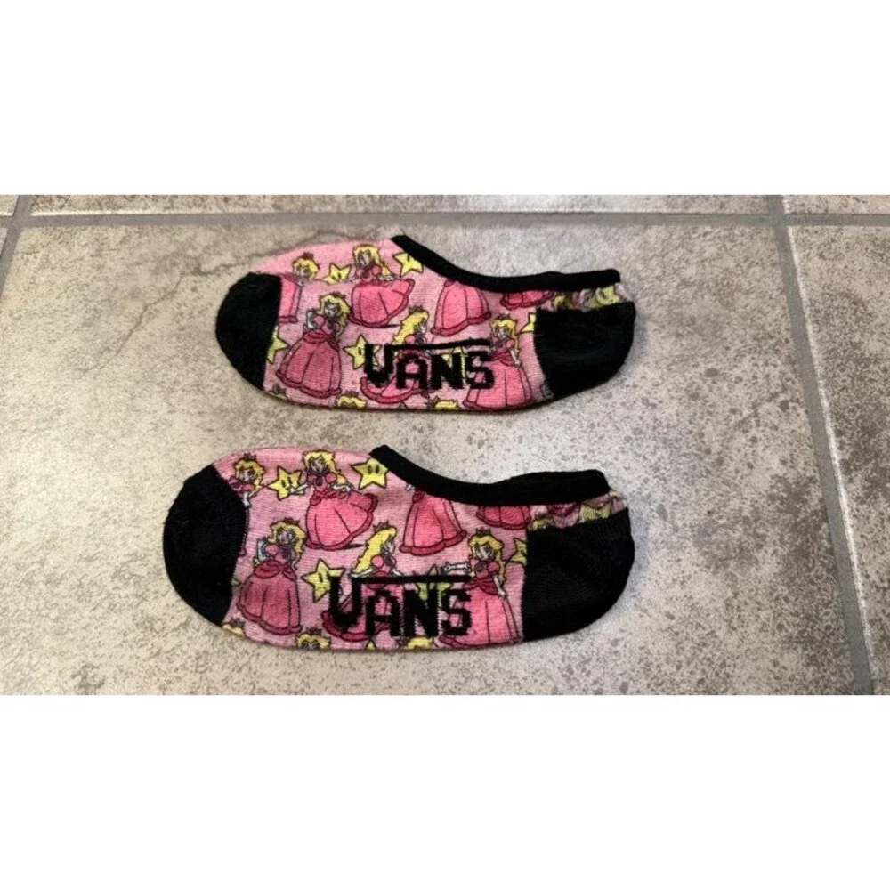 Vans X Nintendo Princess Peach Canoodle No Show Socks (Shoe Size 1-6) htf